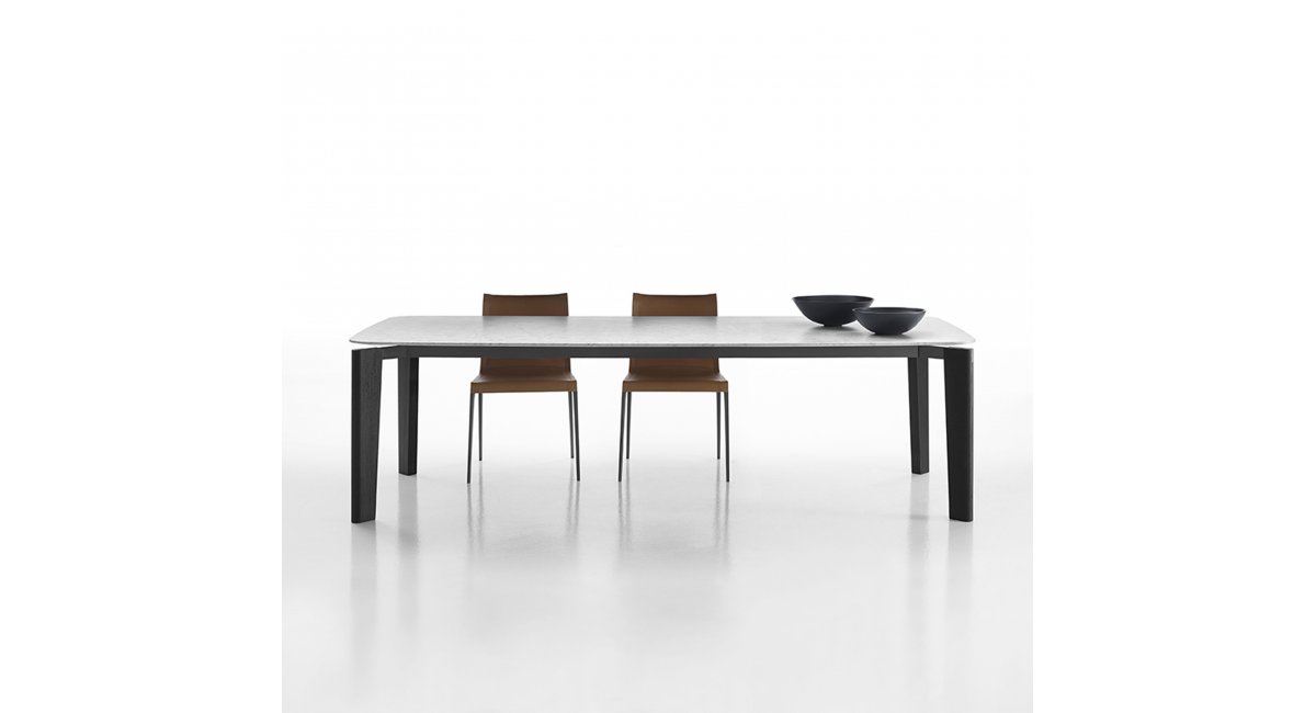 B&amp;B Italia, Oskar