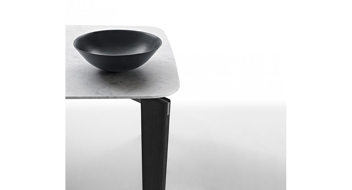 B&amp;B Italia, Oskar