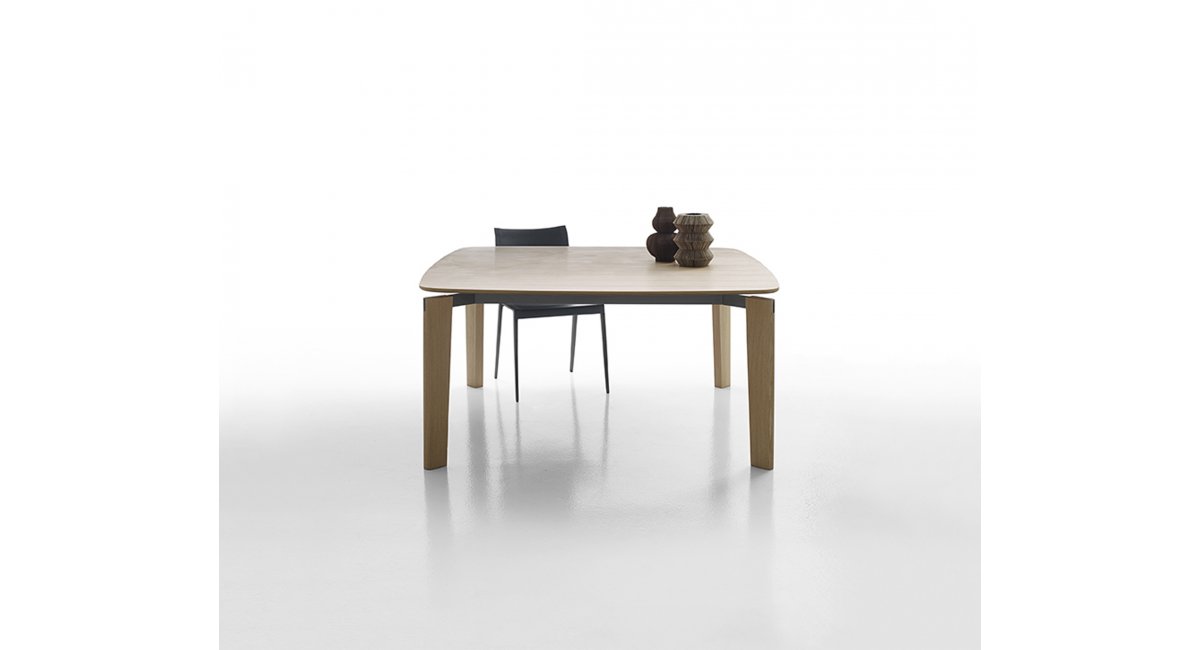 B&amp;B Italia, Oskar