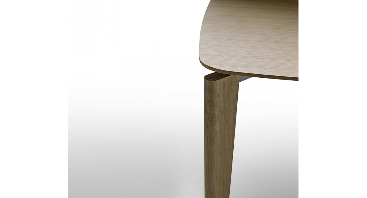 B&amp;B Italia, Oskar