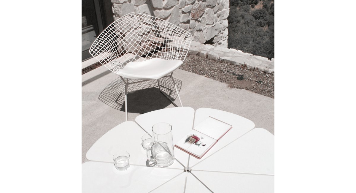 Petal Coffee Table KNOLL MINIM