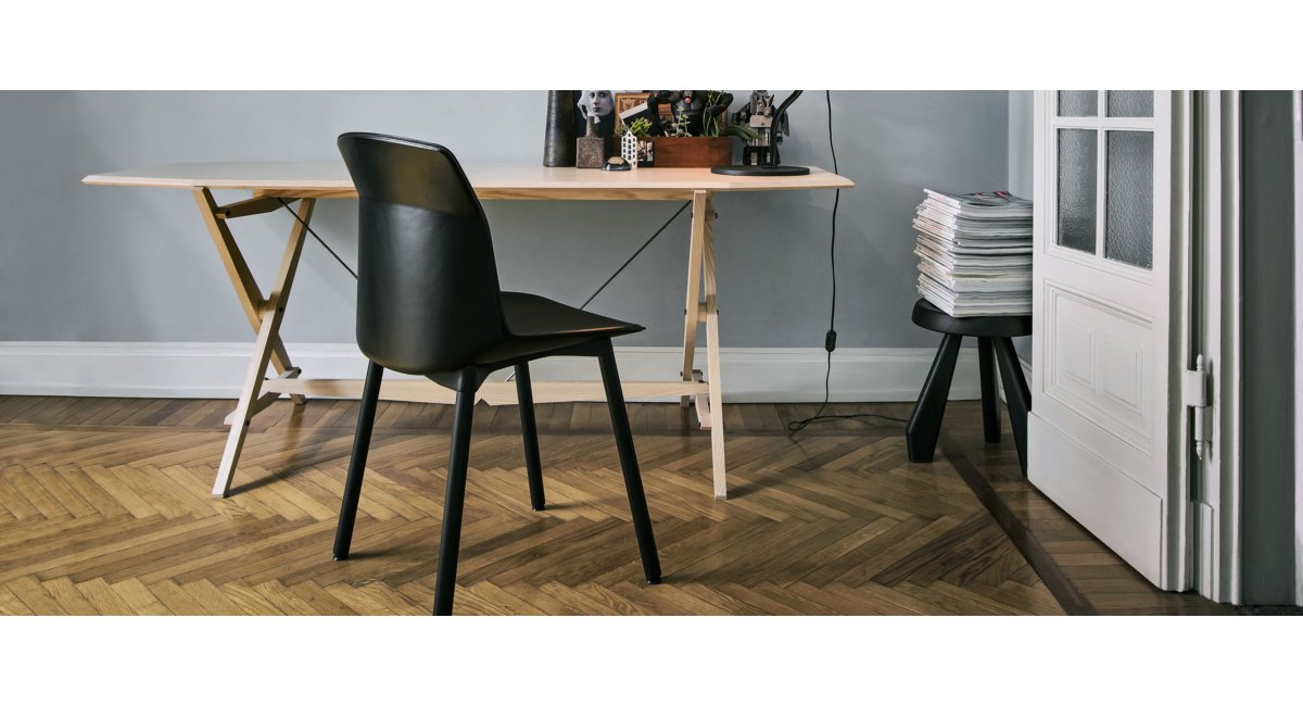 Cassina, 833 Cavalletto