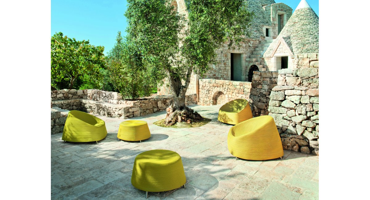 Paola Lenti, Afra