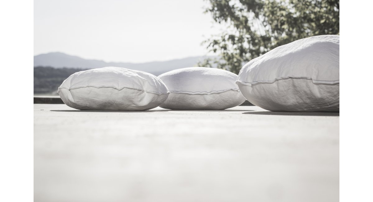 Mikmax, B&amp;W linen dot