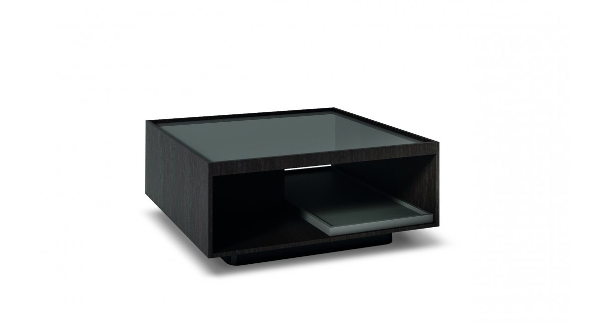 Minotti, Close