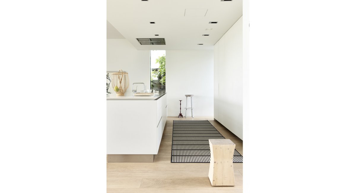 Woodnotes, Cut stripe