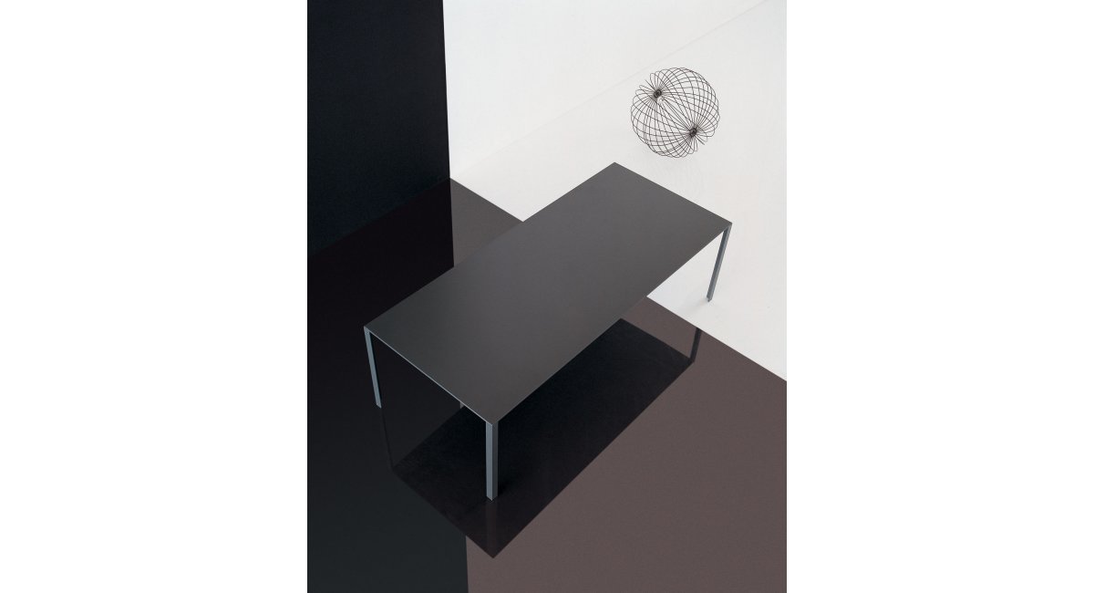 Molteni, LessLess
