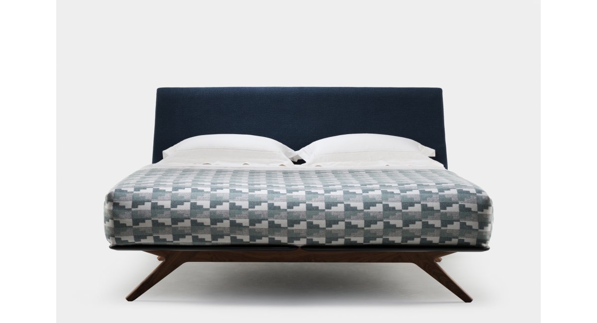 De La Espada, Hepburn Bed