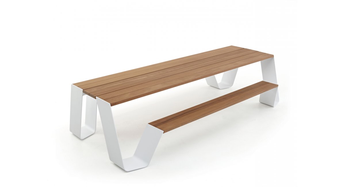 Extremis, Hopper Picnic