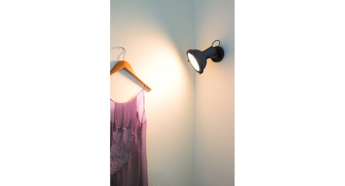 Nemo, Projecteur 165 wall