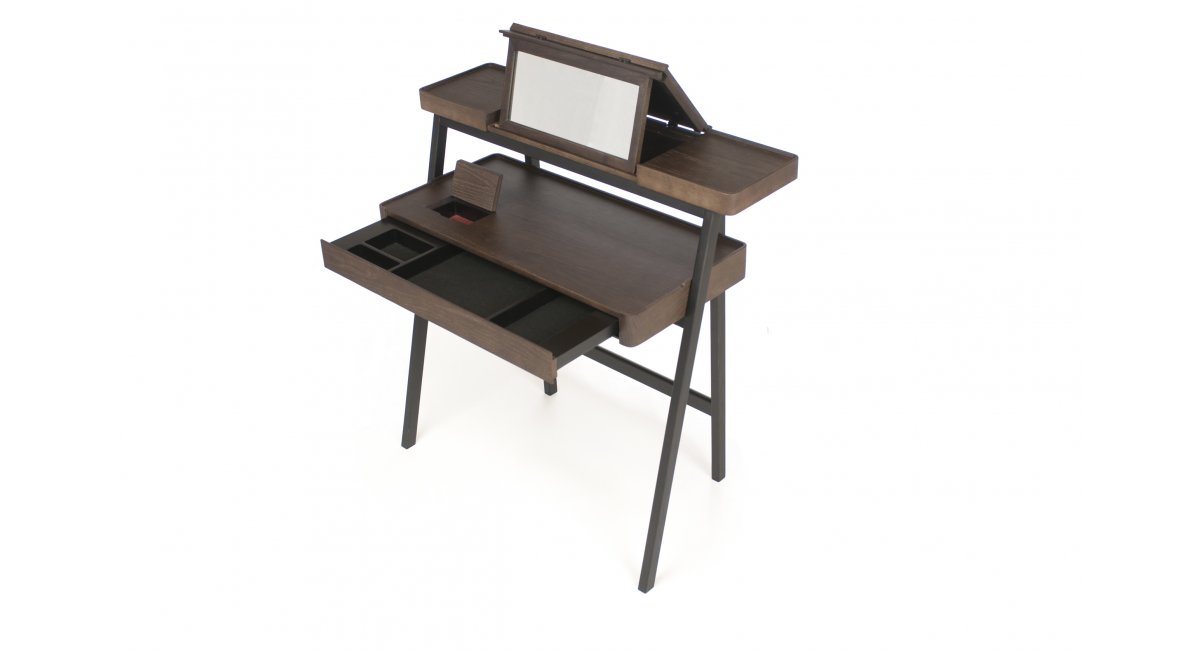 De La Espada, Tray Desk