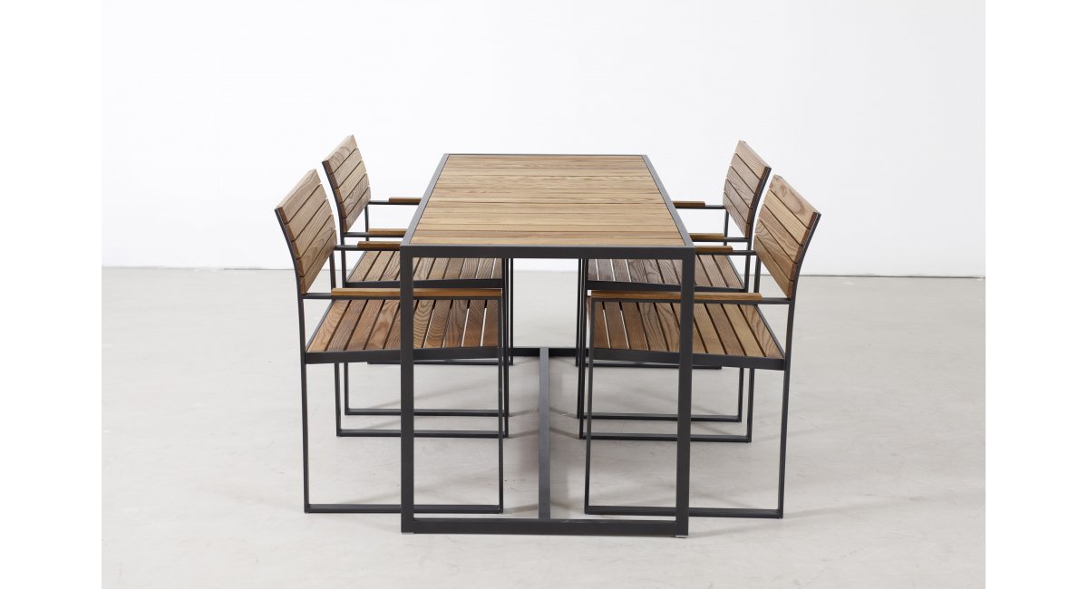 Roshults, Garden bistro table