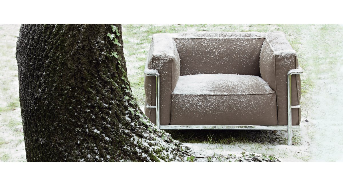 Cassina, LC3 outdoor