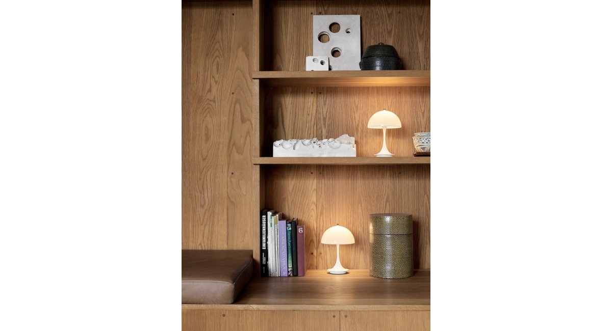 Panthella Portable - White - blanco - Louis Poulsen - MINIM - lifestyle estanteria