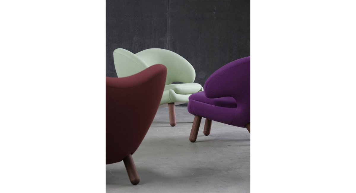 House of Finn Juhl , Pelican chairs