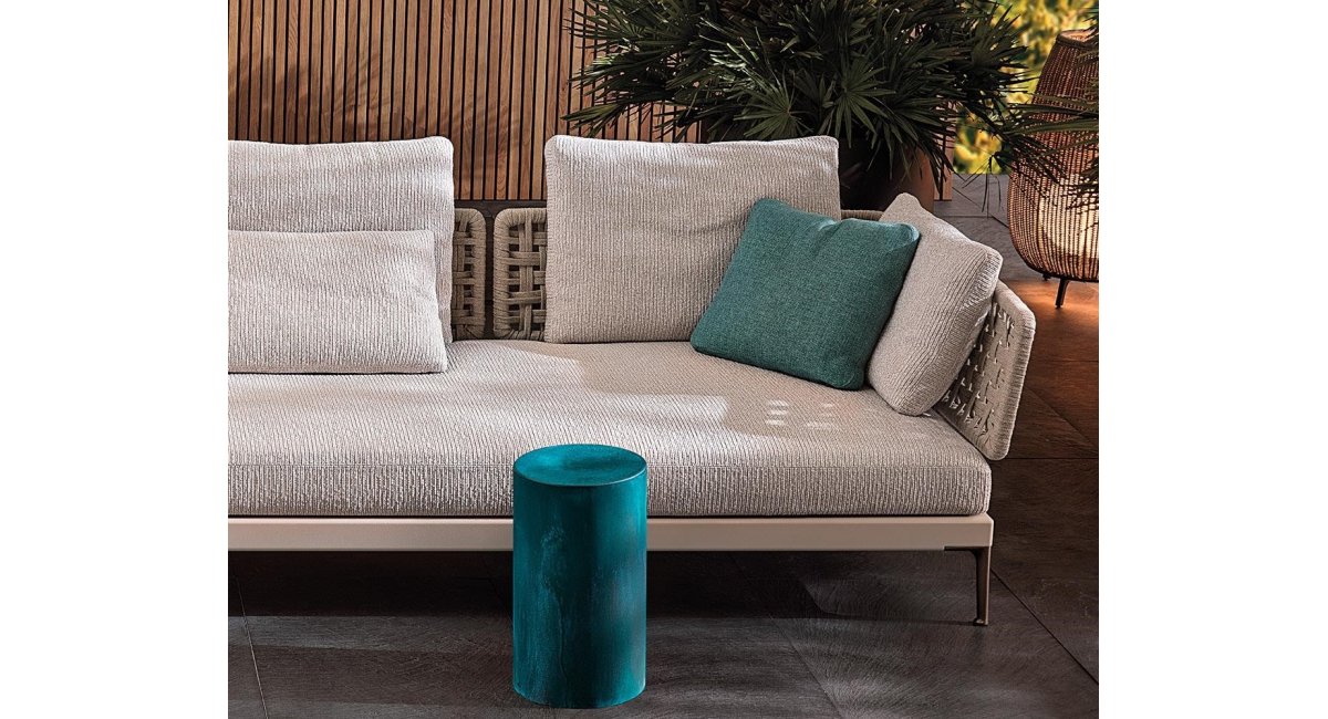 Pilotis outdoor- mesita auxiliar de exterior - Minotti - MINIM