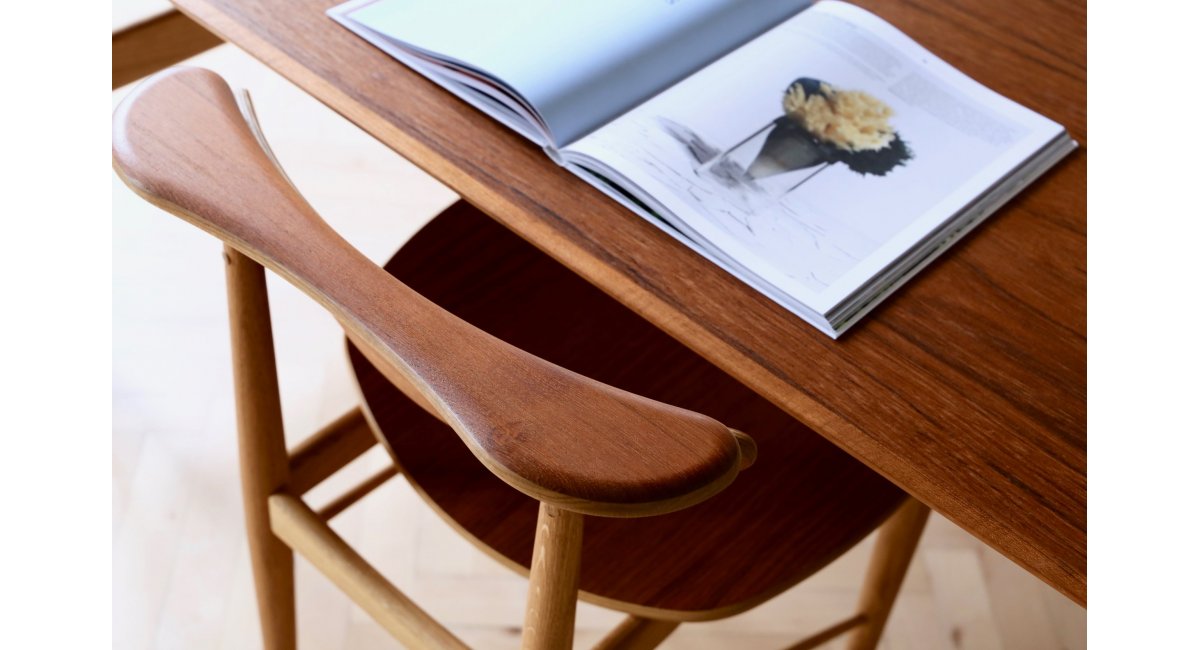 House of Finn Juhl, Reading chair