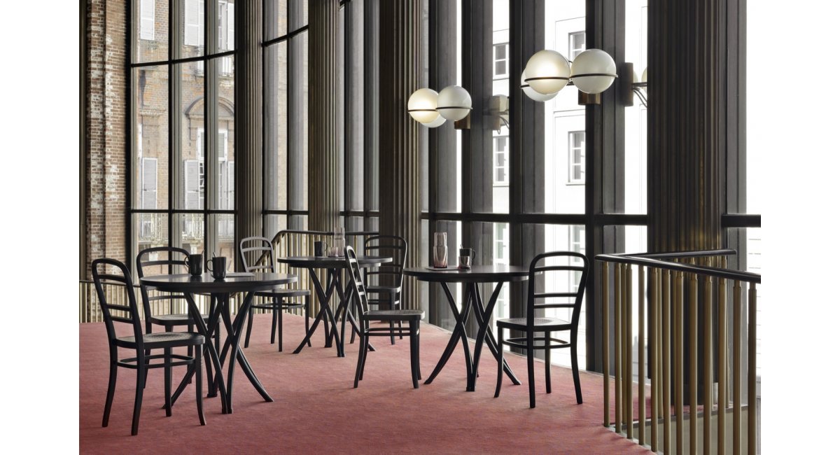 Rehbeintisch - mesa redonda de comedor - Gebrueder Thonet Vienna - MINIM - lifestyle restaurante