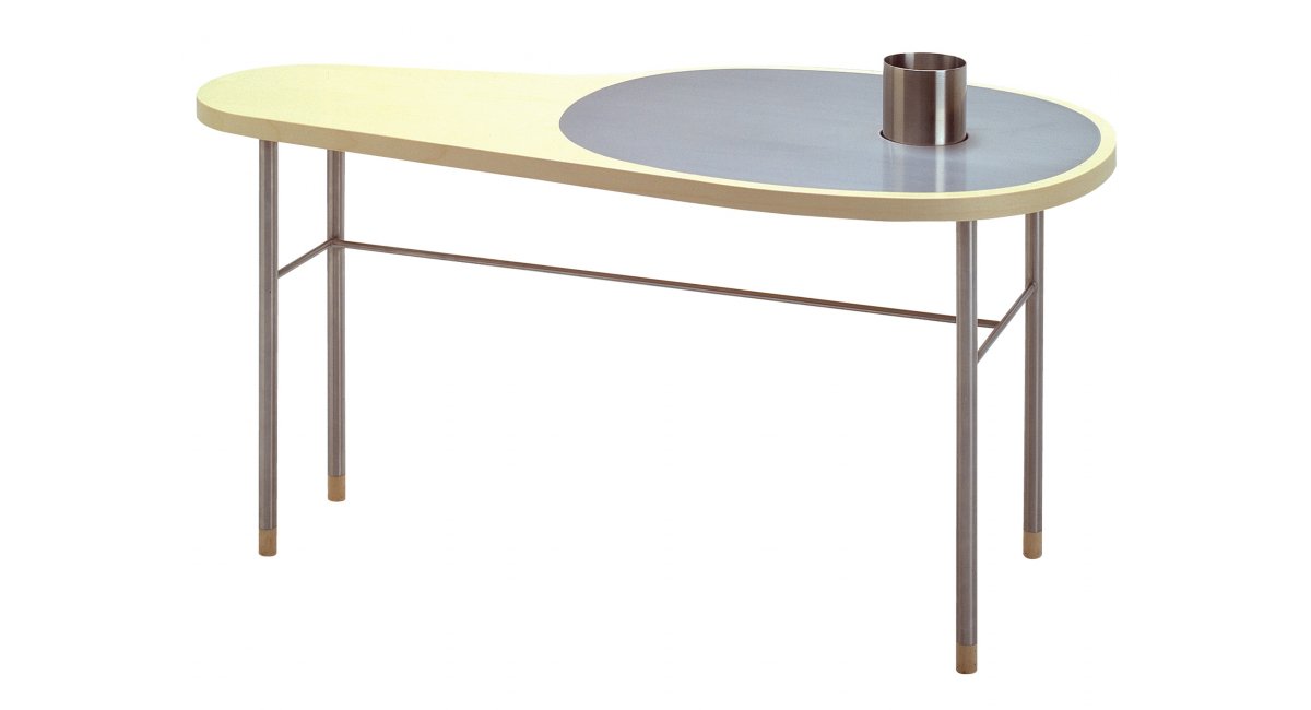 House of Finn Juhl, Ross table