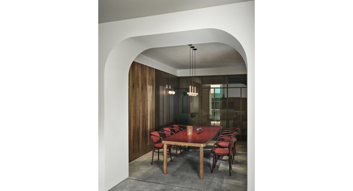 Säule- mesa de comedor - Gebrueder Thonet Vienna - MINIM - lifestyle comedor