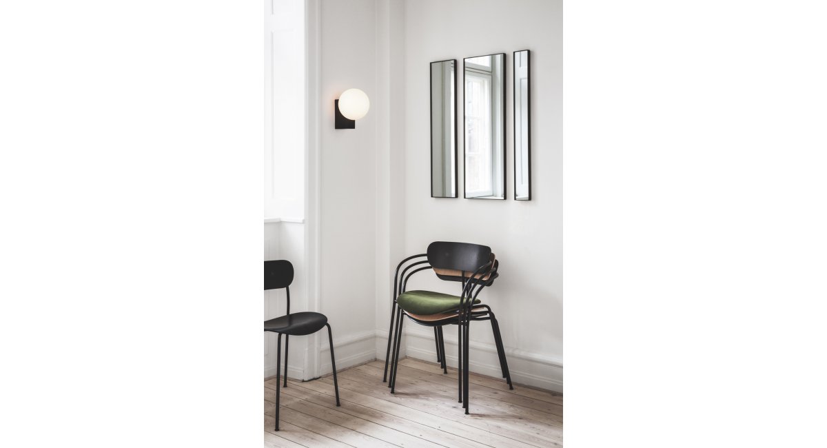 SHY 2 - Lámpara de pared - and tradition - MINIM - lifestyle sala de estar