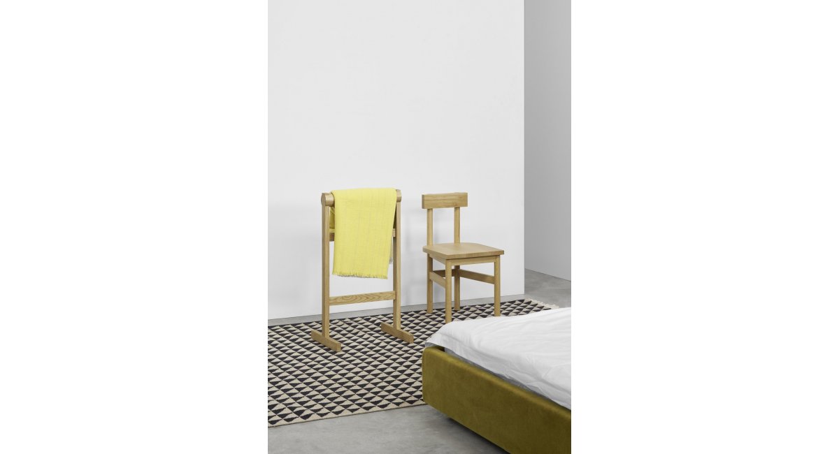 Gamar Wardrobe Stand_e15_Minim Barcelona Madrid