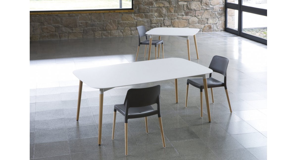 Santa&amp;Cole-BellochMesa-LagranjaDesign-2009-MINIMShowroom