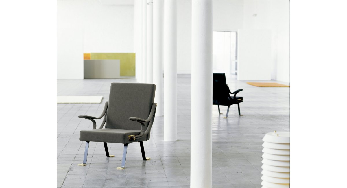 Santa&amp;Cole-DigammaButaca-IgnazioGardella1957-MINIMShowroom