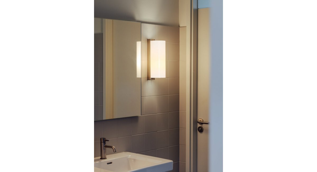 Santa&amp;Cole-TMMMetalicoPared-MiguelMila2002-MINIM Showroom