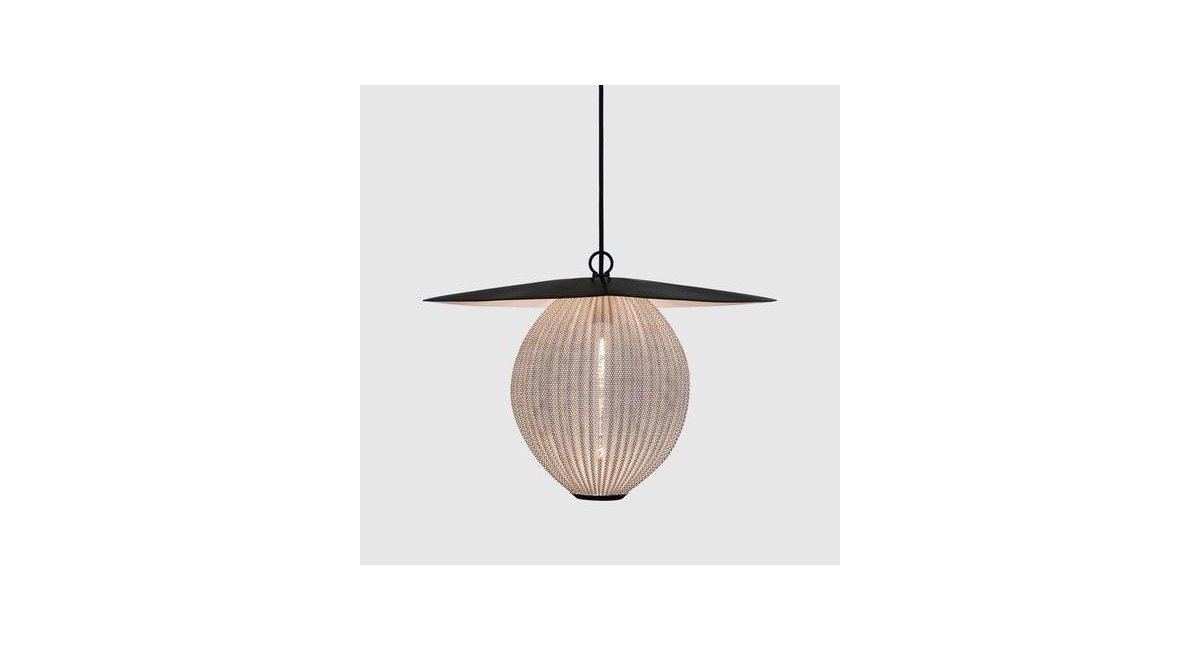 Satellite_Pendant_lámpara de techo color crema_Gubi_MINIM