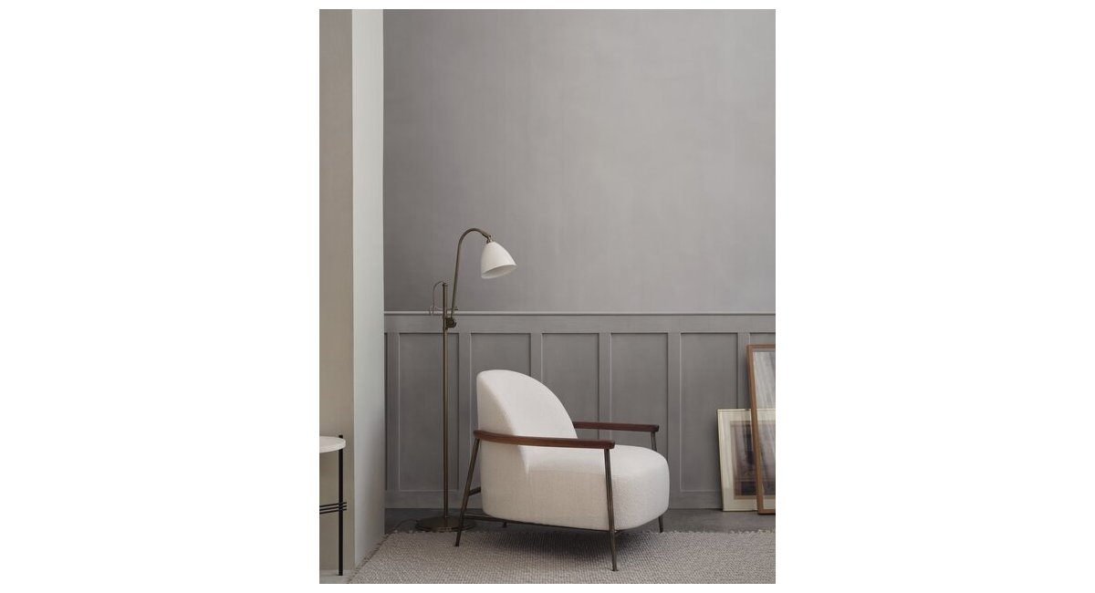 Sejour_ LoungeChair _ Butaca _ estructura en negro - sillón blanco_Gubi_MINIM_lifestyle