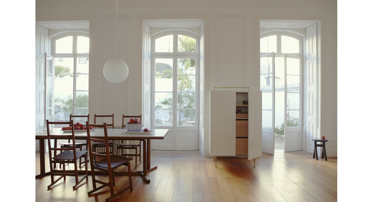 De La Espada, Shaker Dining Table