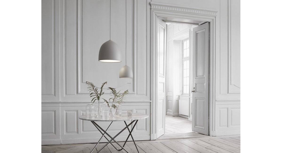 Light-years, Suspence