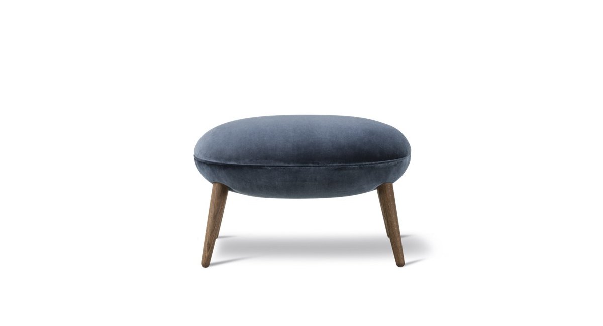 Swoon - Ottoman - reposapies - pouf - fredericia - MINIM - base de madera - terciopelo