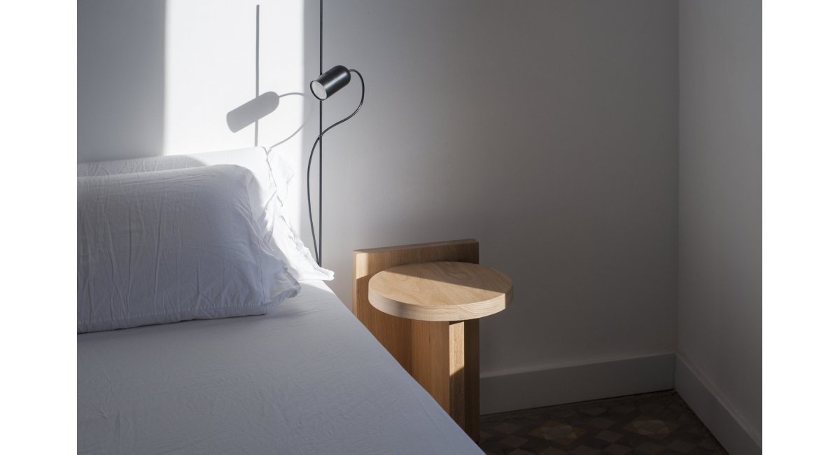 TACO - mesita auxiliar - Gofi - MINIM - lifestyle dormitorio - mesita de noche