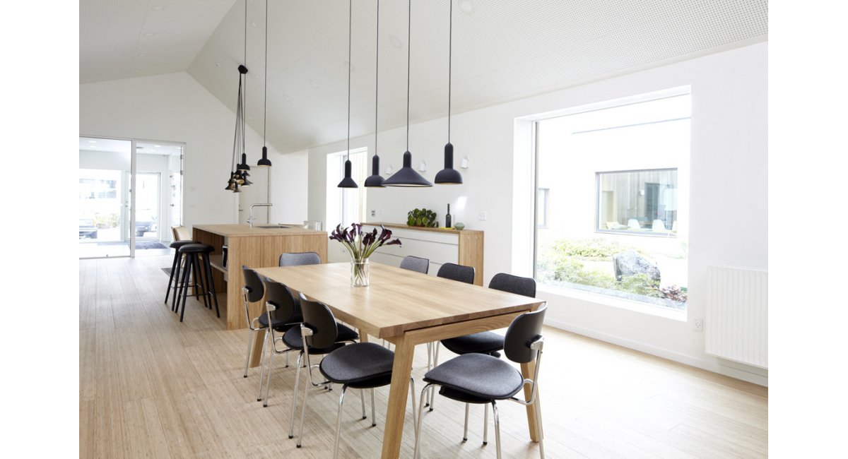 Torch Light, Minim Barcelona