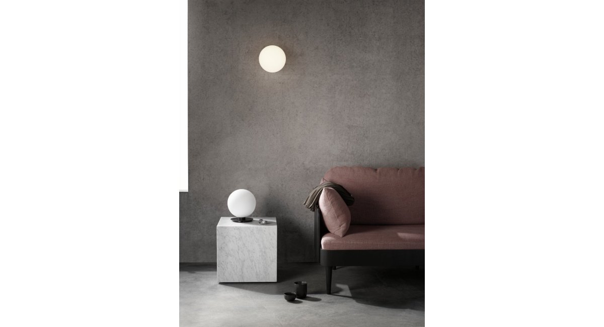 TR Bulb Ceiling Wall Lamp _ lámpara de pared - lámpara de techo - MENU - MINIM - lifestyle 1