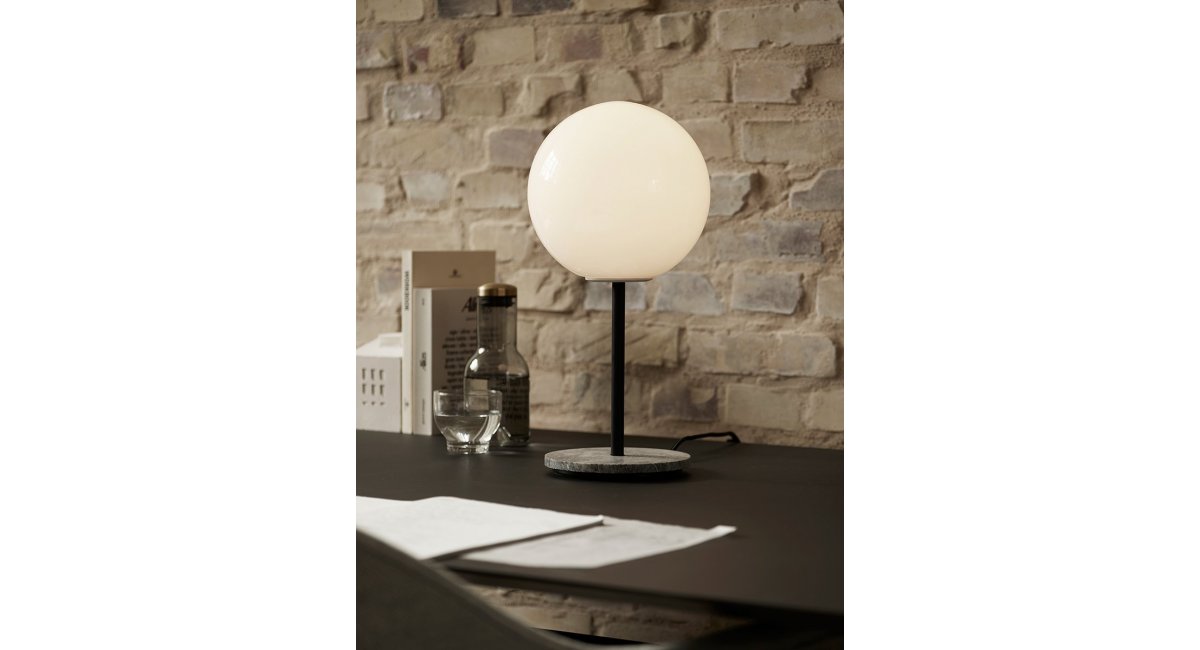 TR Bulb table lamp - lámpara de sobremesa - MENU - MINIM - lifestyle 3