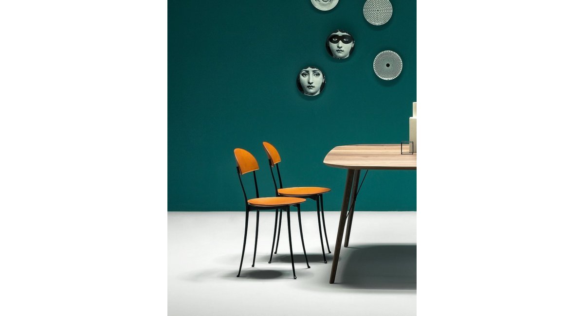 Tonietta - Zanotta - Enzo Mari - MINIM -silla varios -lifestyle silla naranja