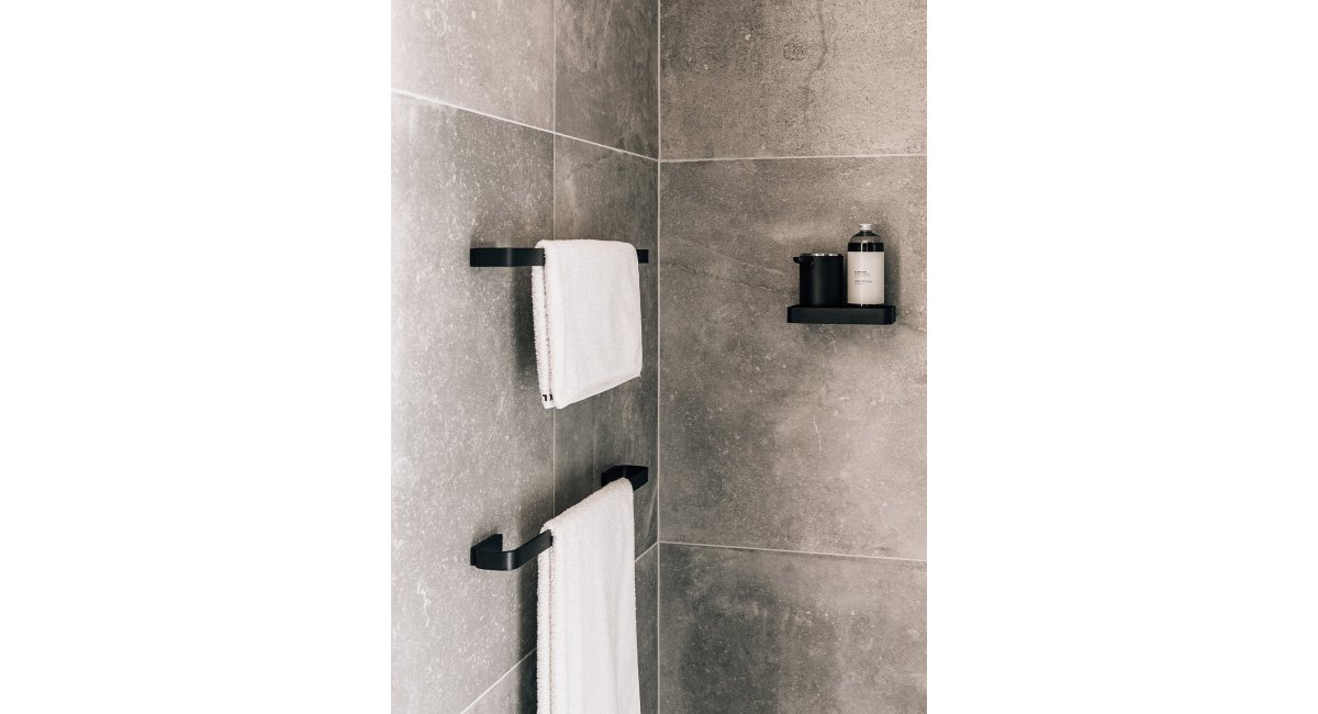 Towel Bar - toallero - negro - MENU - MINIM - lifestyle