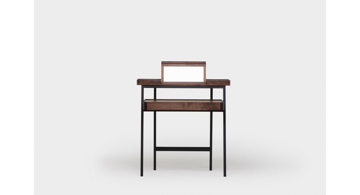 De La Espada, Tray Desk