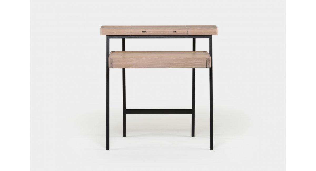 De La Espada, Tray Desk