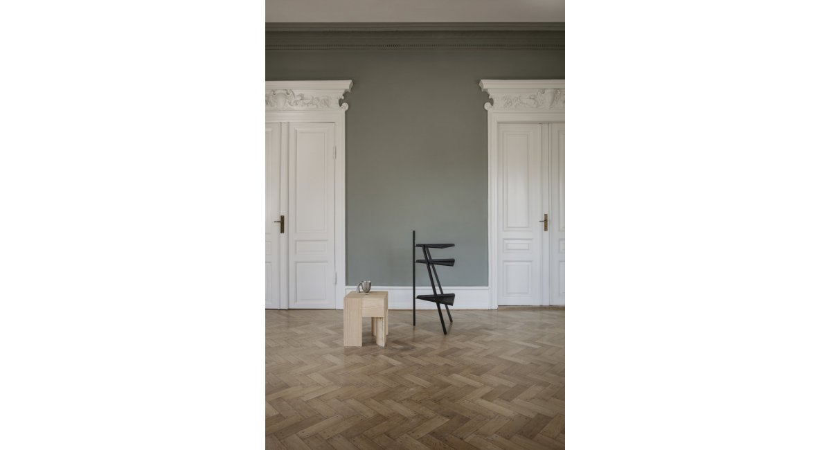 Trio_ mesa auxiliar negra - Karakter - MINIM - lifestyle