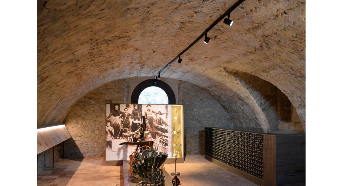 Viabizzuno-Econo track-Marionanni2016-MINIMShowroom