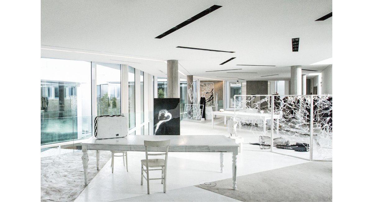 Viabizzuno-KitElettriciDiCablaggioPerSistemiIntegratiConL'Architettura-Marionanni2011-MINIMShowroom