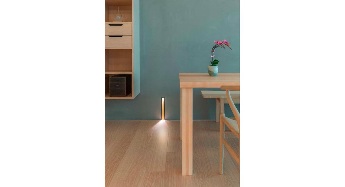 Viabizzuno-Spessorina-Claudio Silvestrin2008-MINIMShowroom