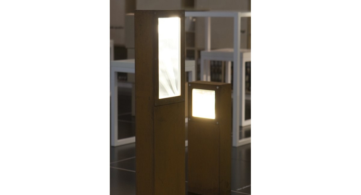 Viabizzuno-cuboPaletto-marionanni2010-MINIMShowroom