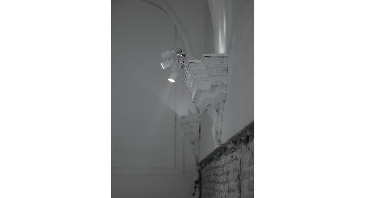 Viabizzuno-dca parete soffitto-davidChipperfield2010-MINIMShowroom