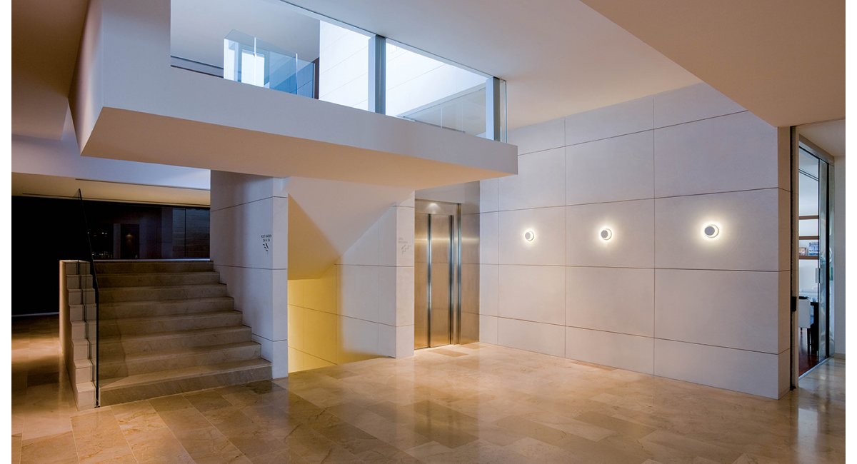 Vibia-MicroPared-Ramos&amp;Bassols-MINIM Showroom