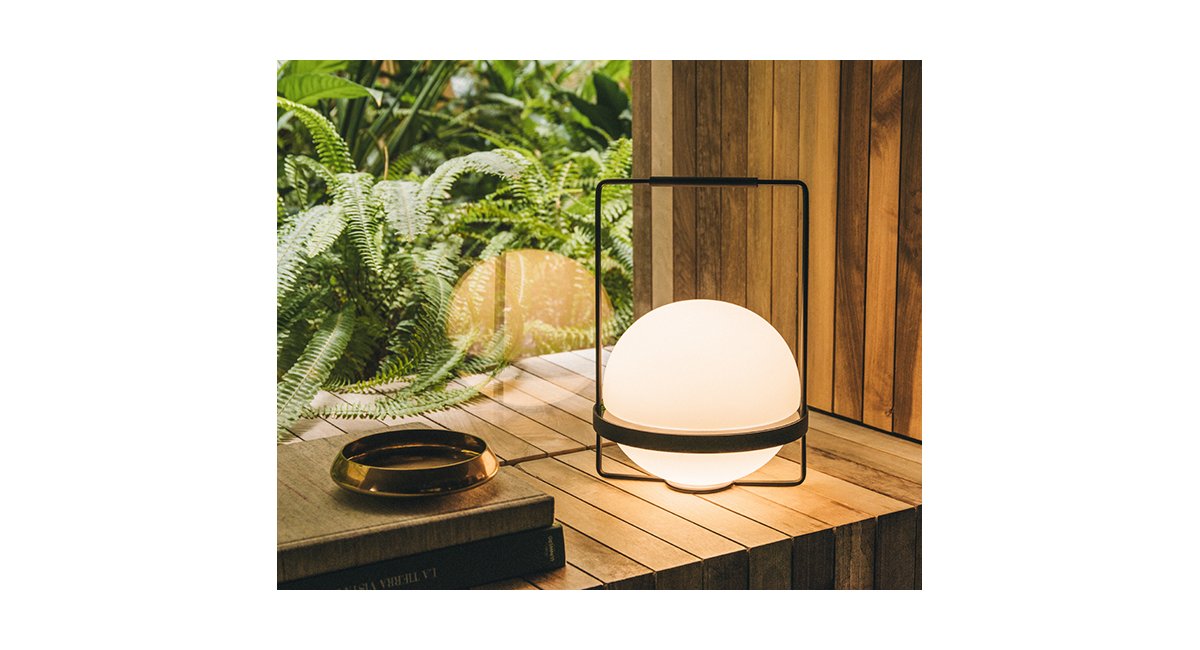 Vibia-PalmaSobremesa-AntoniArola-MINIM Showroom